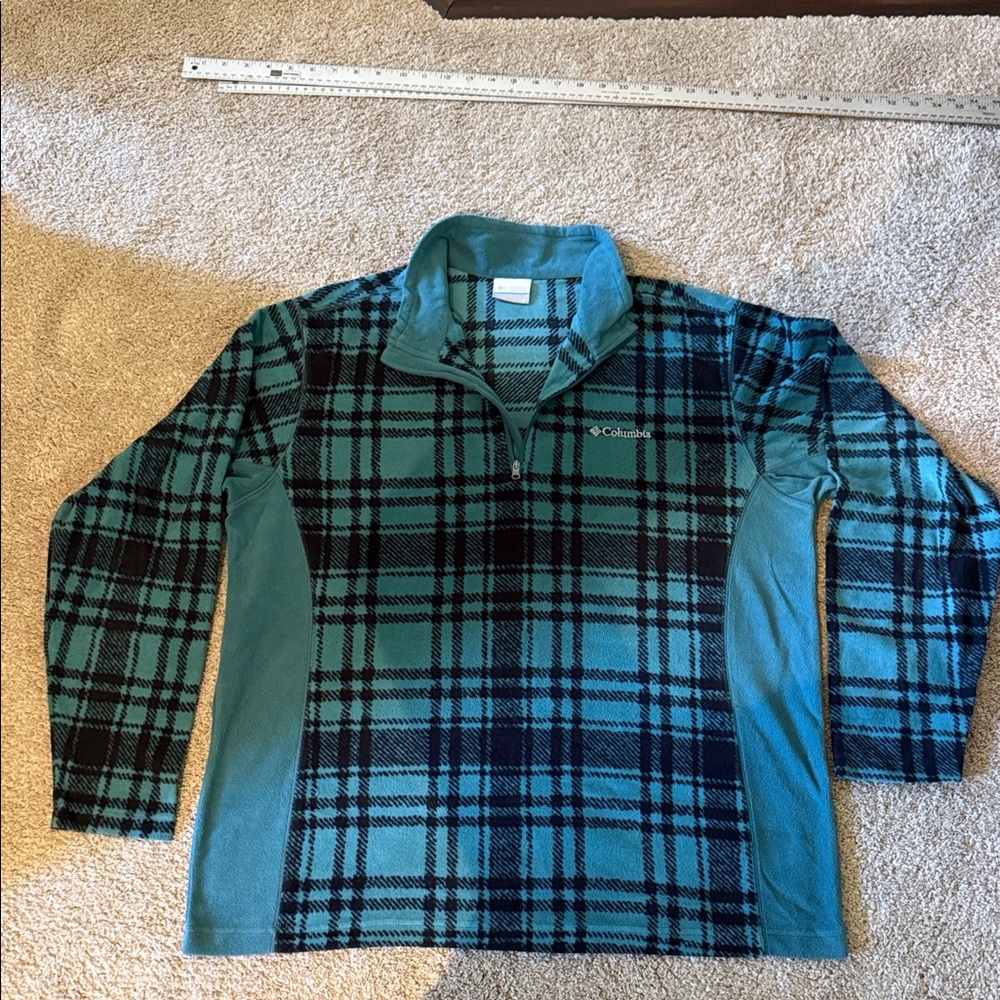 Columbia Teal and Black Checkered Fleece L